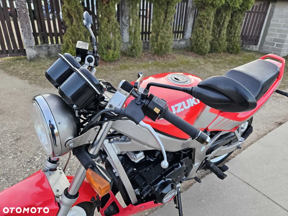 Suzuki GS - 18