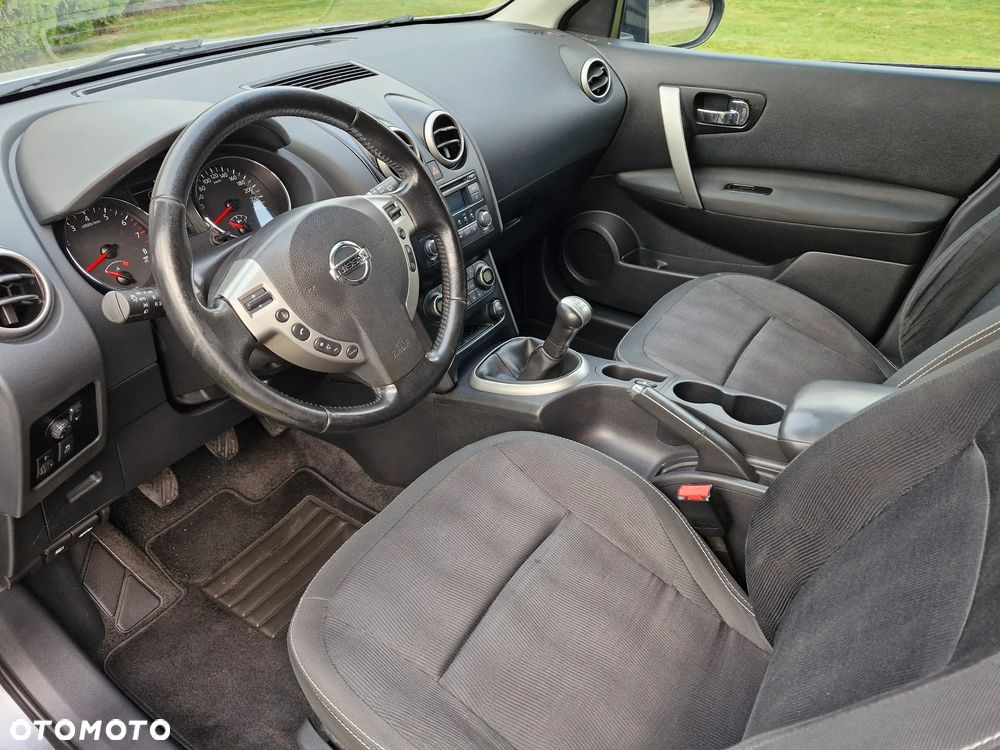 Nissan Qashqai 1.6 Visia - 18