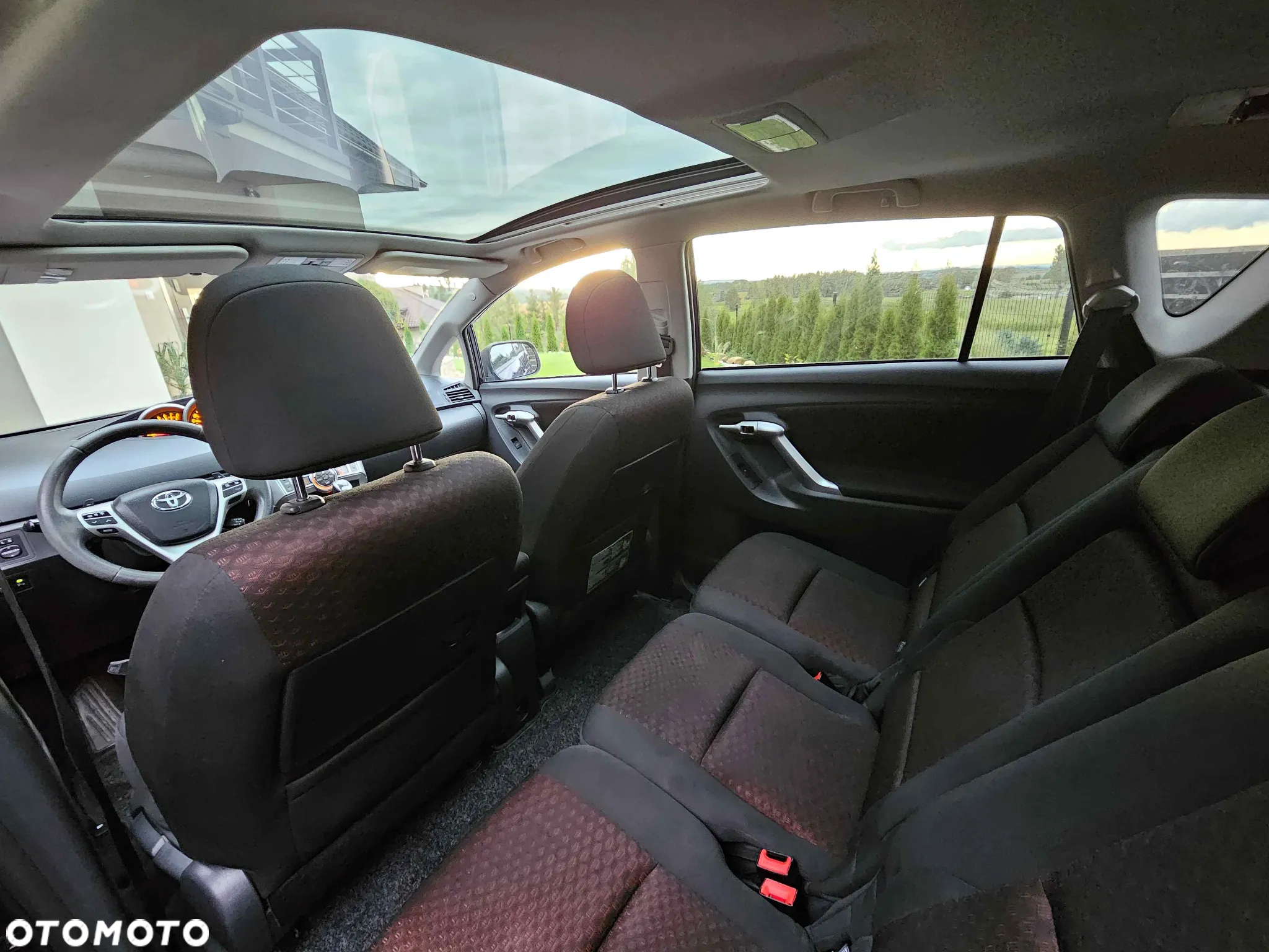 Toyota Verso 1.8 Sol plus NAVI 7os MS - 16