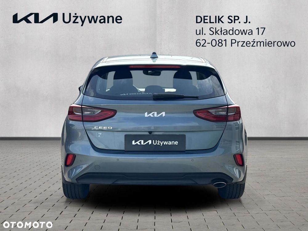 Kia Ceed - 4
