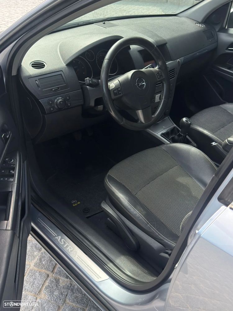 Opel Astra 1.7 CDTI Cosmo M5 - 16