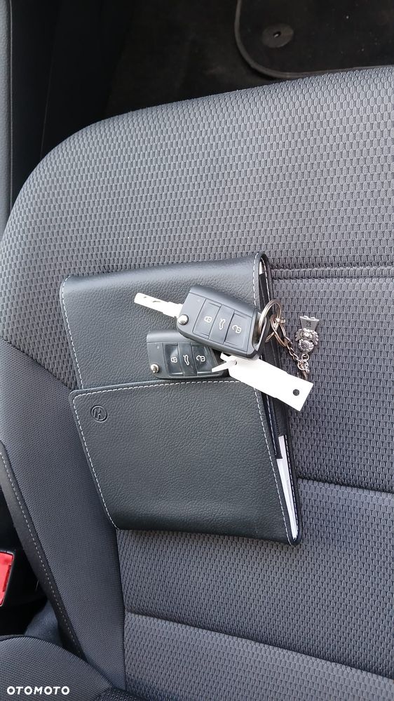 Volkswagen Golf e-Golf - 13