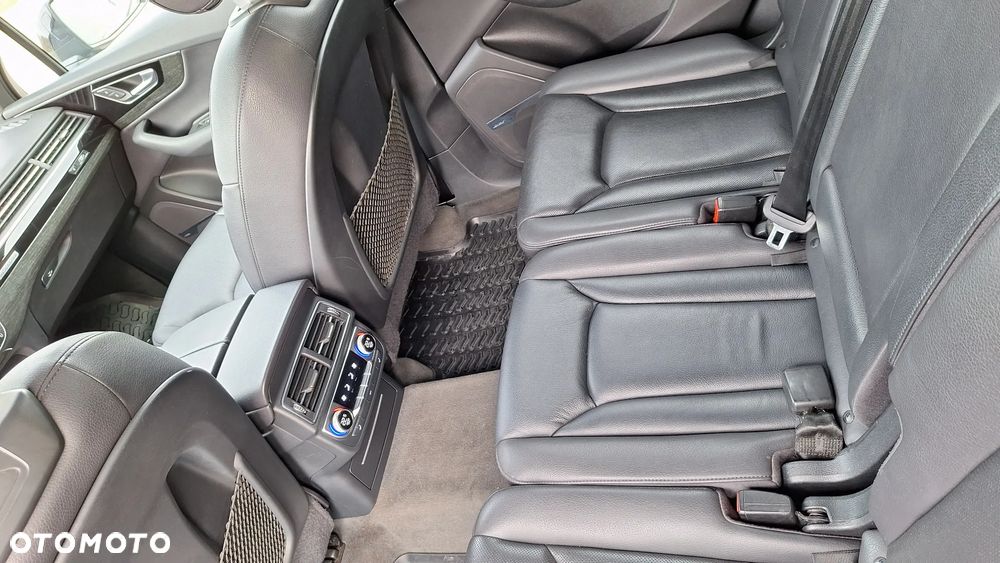 Audi Q7 - 6