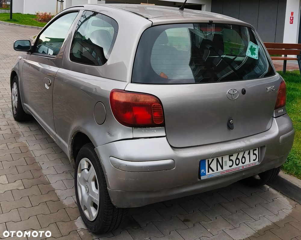 Toyota Yaris 2003 photo 2