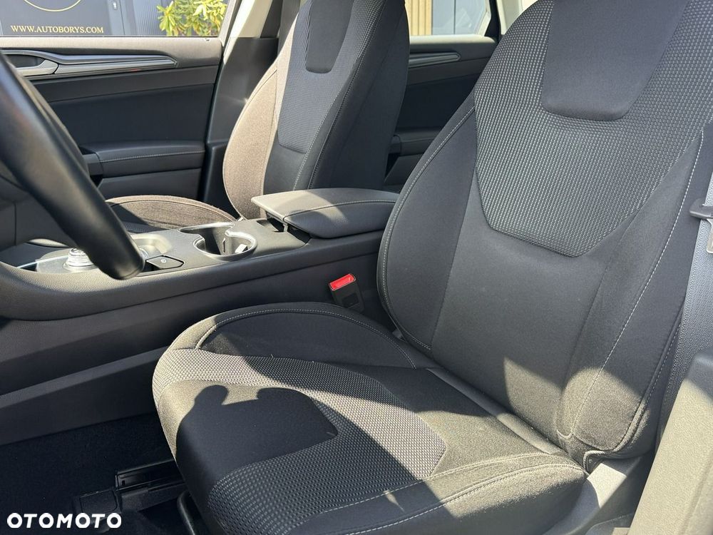 Ford Mondeo 2.0 EcoBlue Titanium - 23