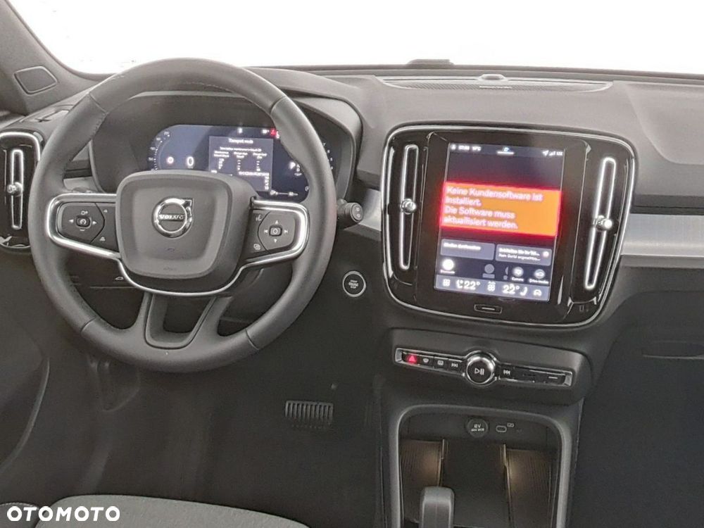 Volvo XC 40 B4 Plus Dark - 8