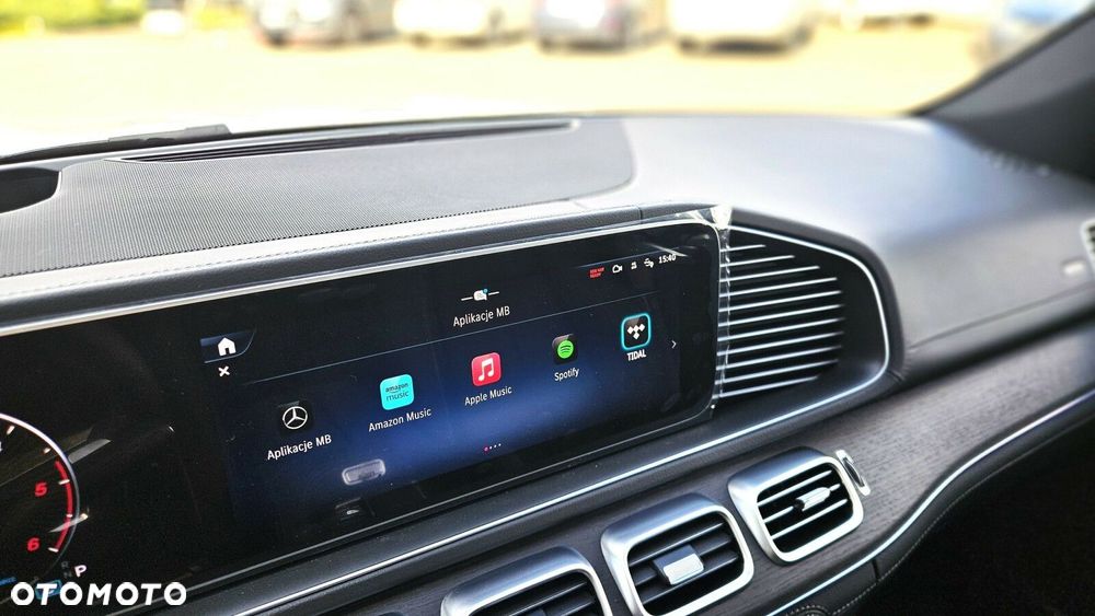 Mercedes-Benz GLS - 24