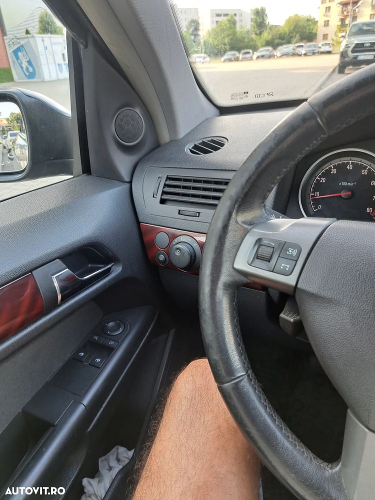 Opel Astra - 11