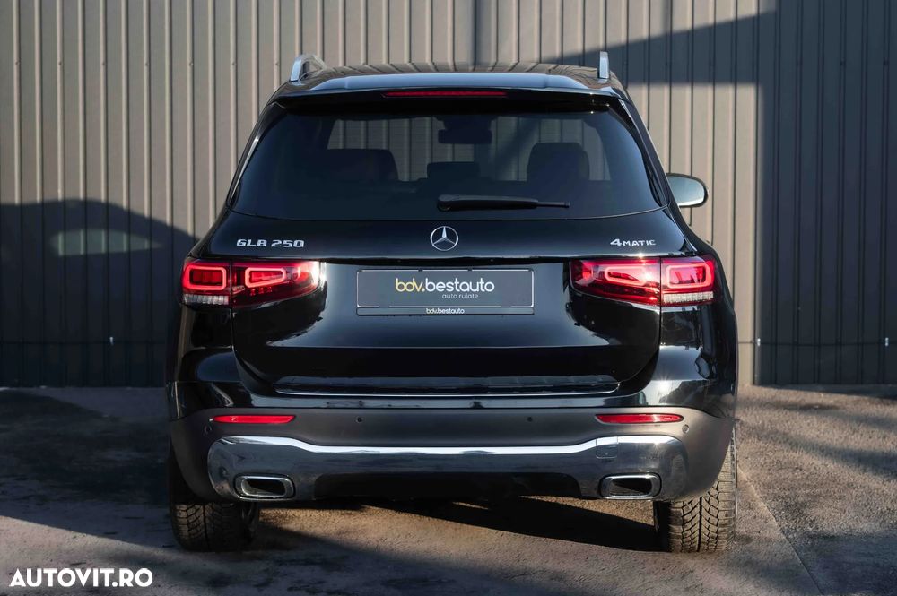Mercedes-Benz GLB 250 4MATIC Aut. - 10