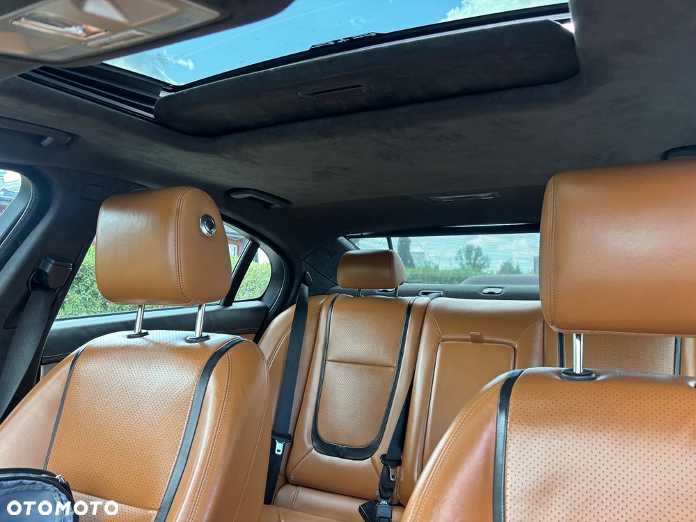 Jaguar XF 3.0 T Portfolio - 17