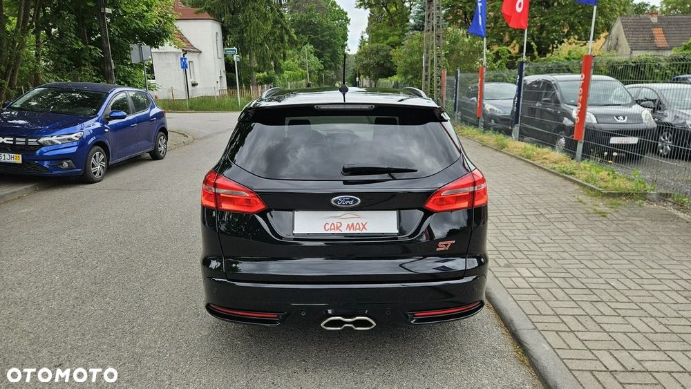 Ford Focus 2.0 EcoBoost ST mit Leder-Sport-Paket - 12