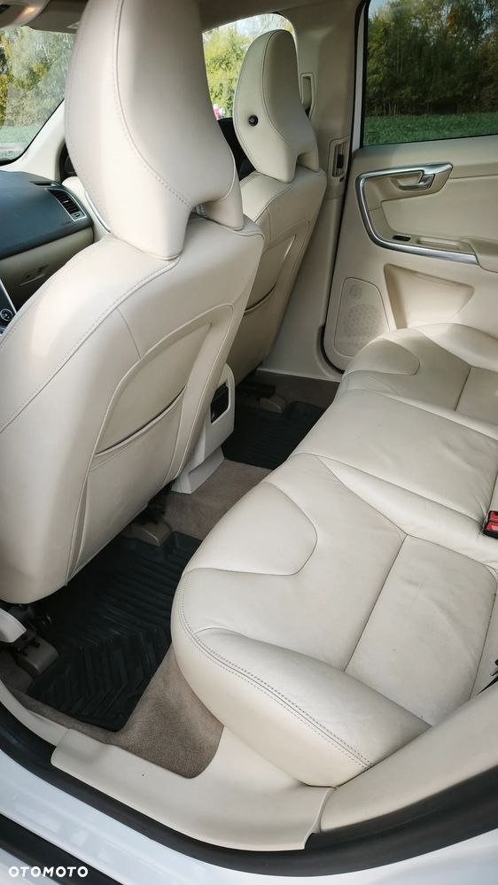 Volvo XC 60 - 16