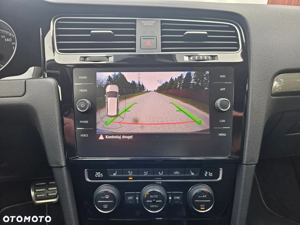 Volkswagen Golf 1.5 TSI BMT Evo IQ Drive DSG - 9