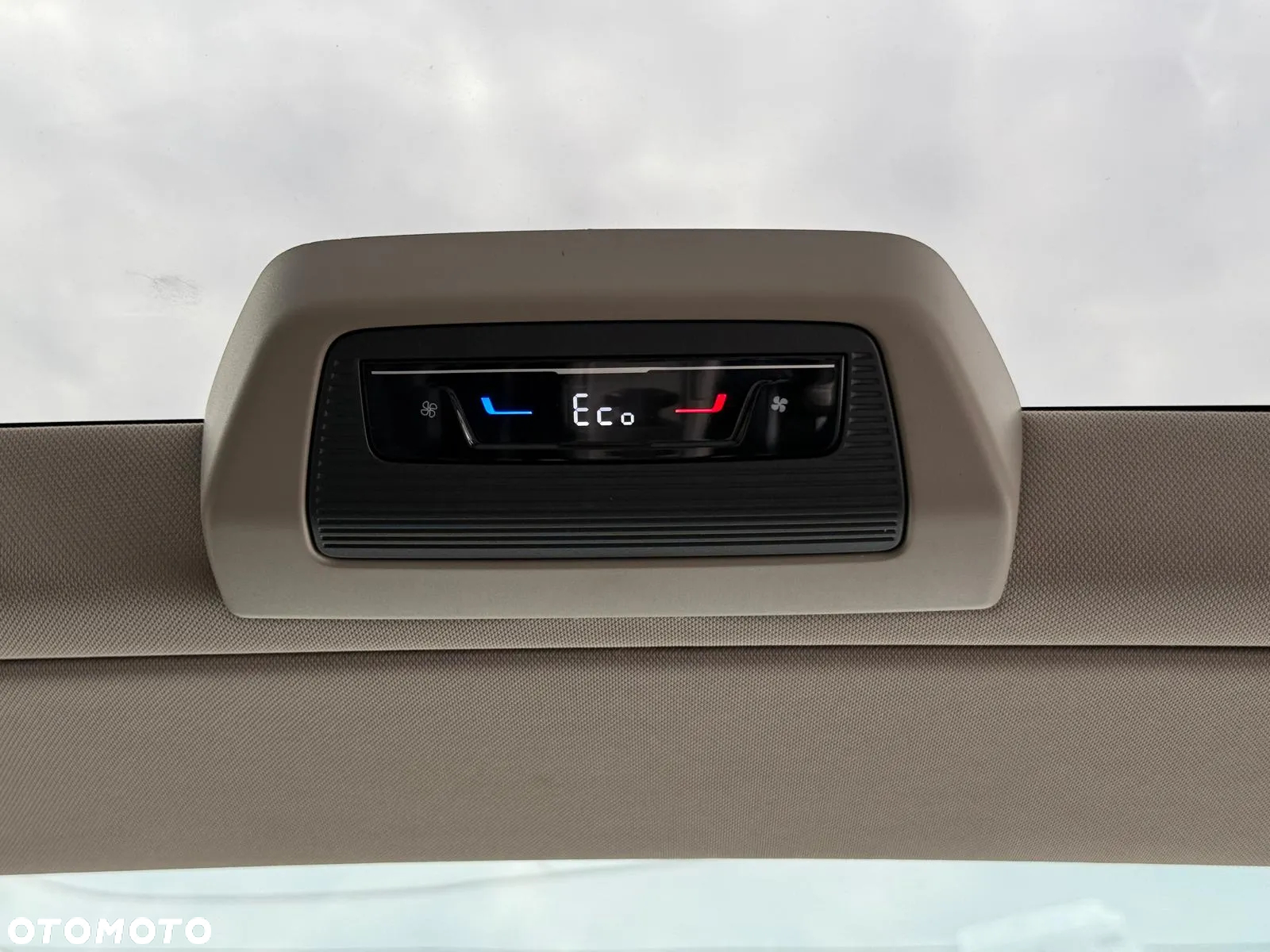 Volkswagen Multivan 1.5 eHybrid PHEV 4Motion L2 Edition DSG - 30
