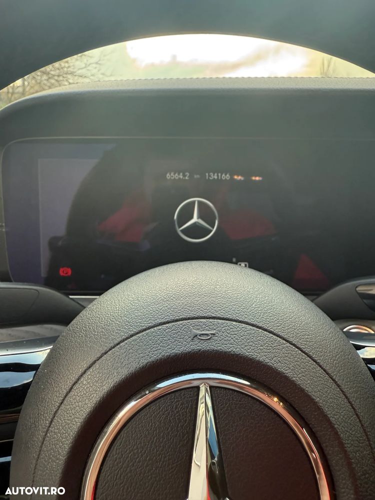 Mercedes-Benz E 220 d 4Matic Coupe 9G-TRONIC AMG Line - 15