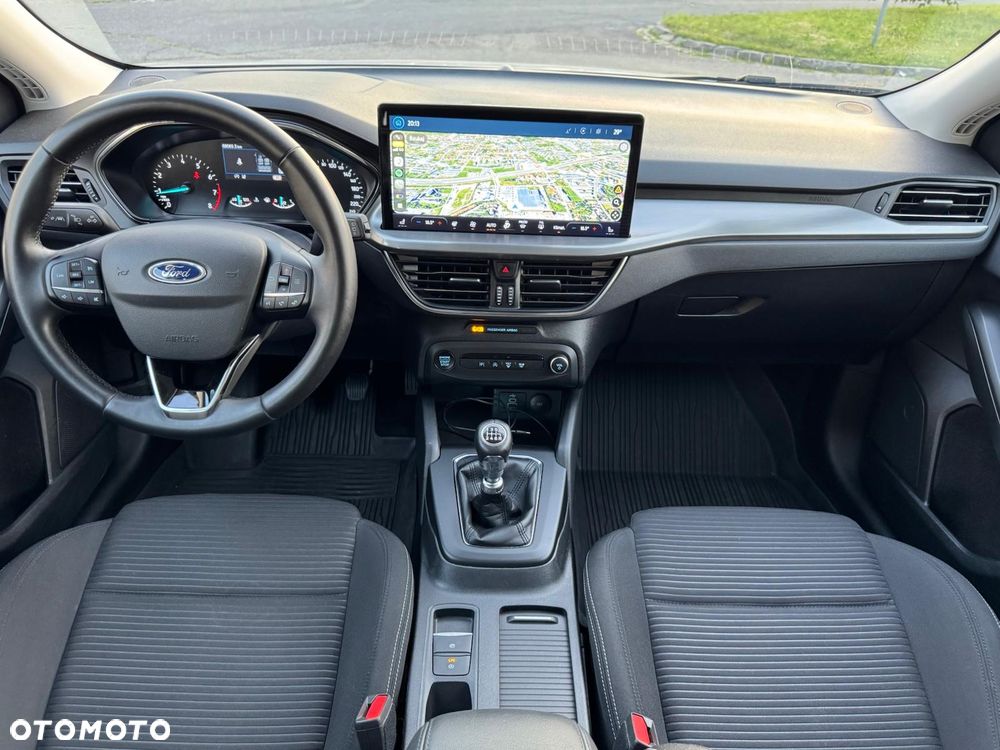 Ford Focus 1.0 EcoBoost Titanium - 18