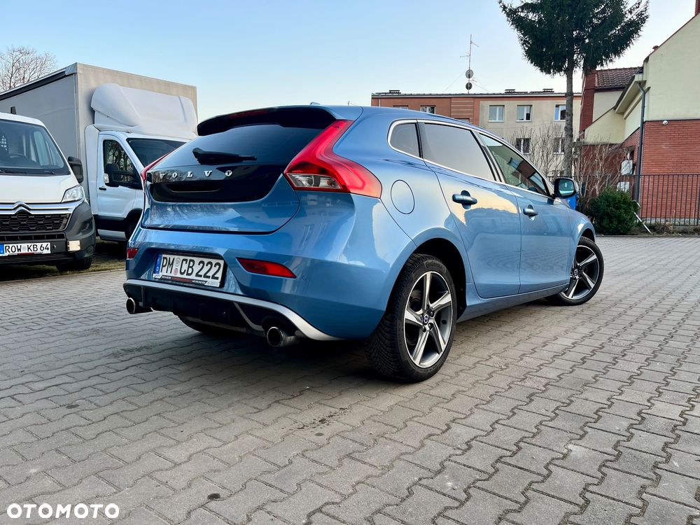 Volvo V40 T2 RDesign - 2