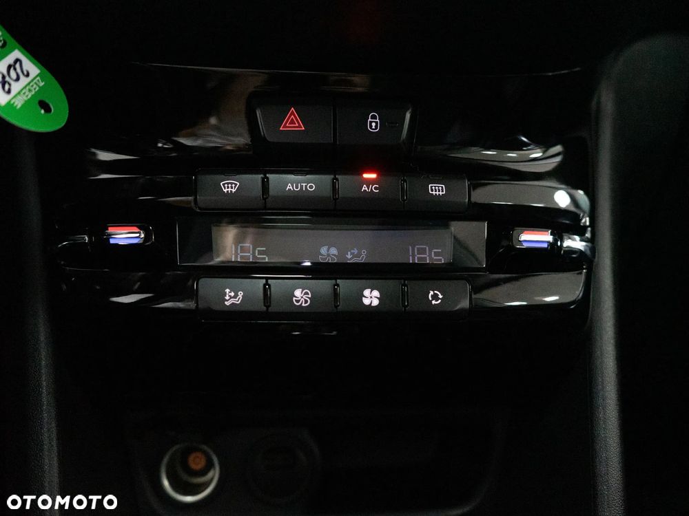 Peugeot 2008 1.2 Pure Tech GPF Allure S&S EAT6 - 18