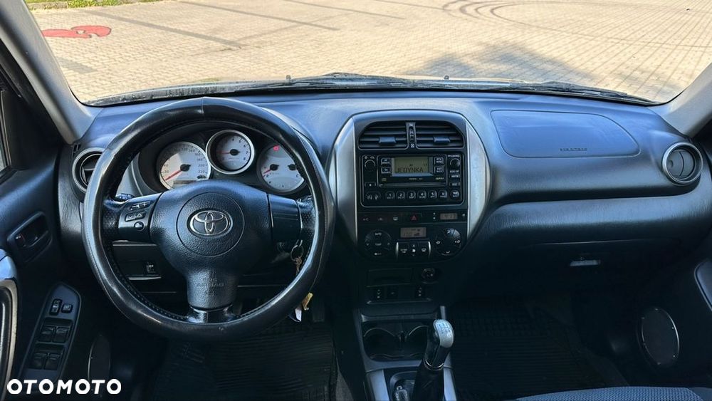 Toyota RAV4 2.0 VVT-i 4x4 - 22