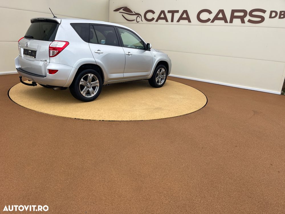 Toyota RAV4 - 16