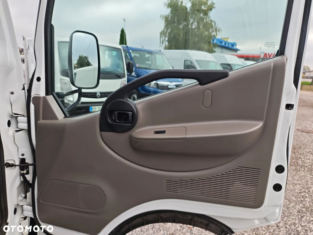 Renault Maxity - 27