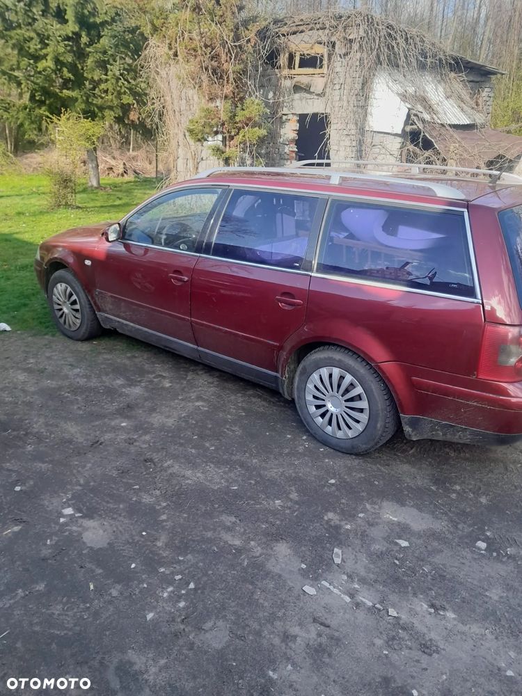 Volkswagen Passat 1.9 TDI Basis - 2