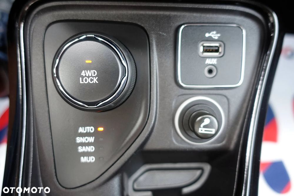 Jeep Compass 2.0 MultiJet Active Drive Limited - 27