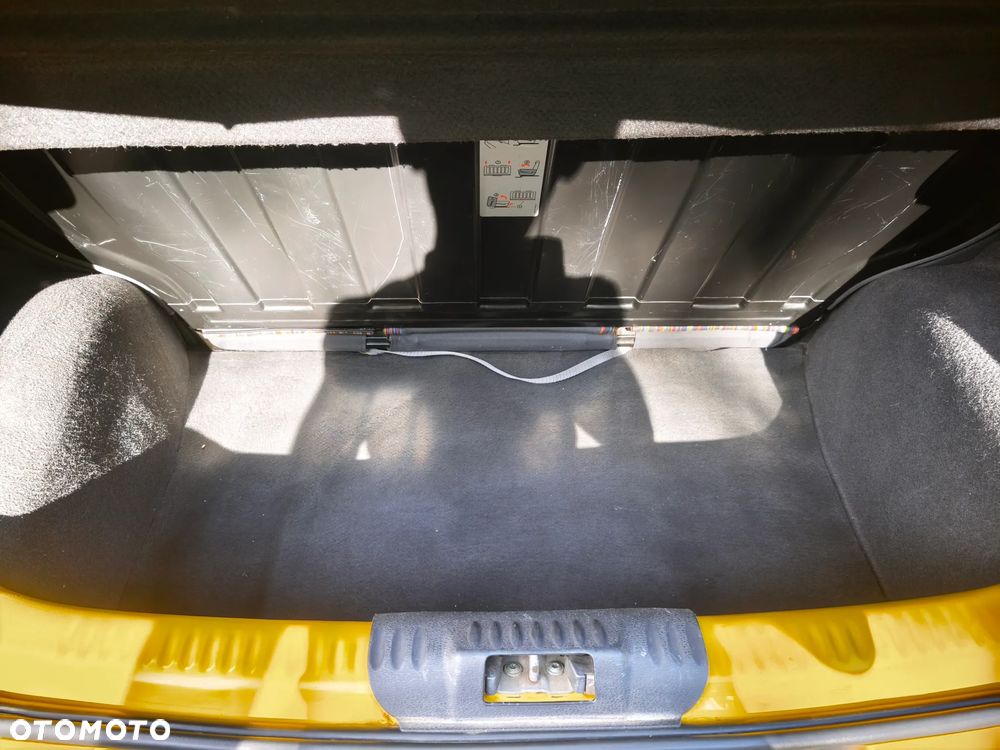 Volkswagen Fox - 22
