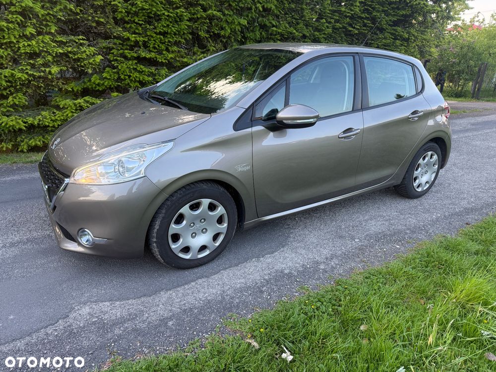 Peugeot 208 95 VTI Allure - 5