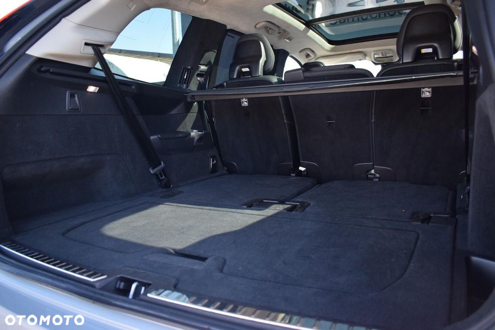 Volvo XC 90 - 33