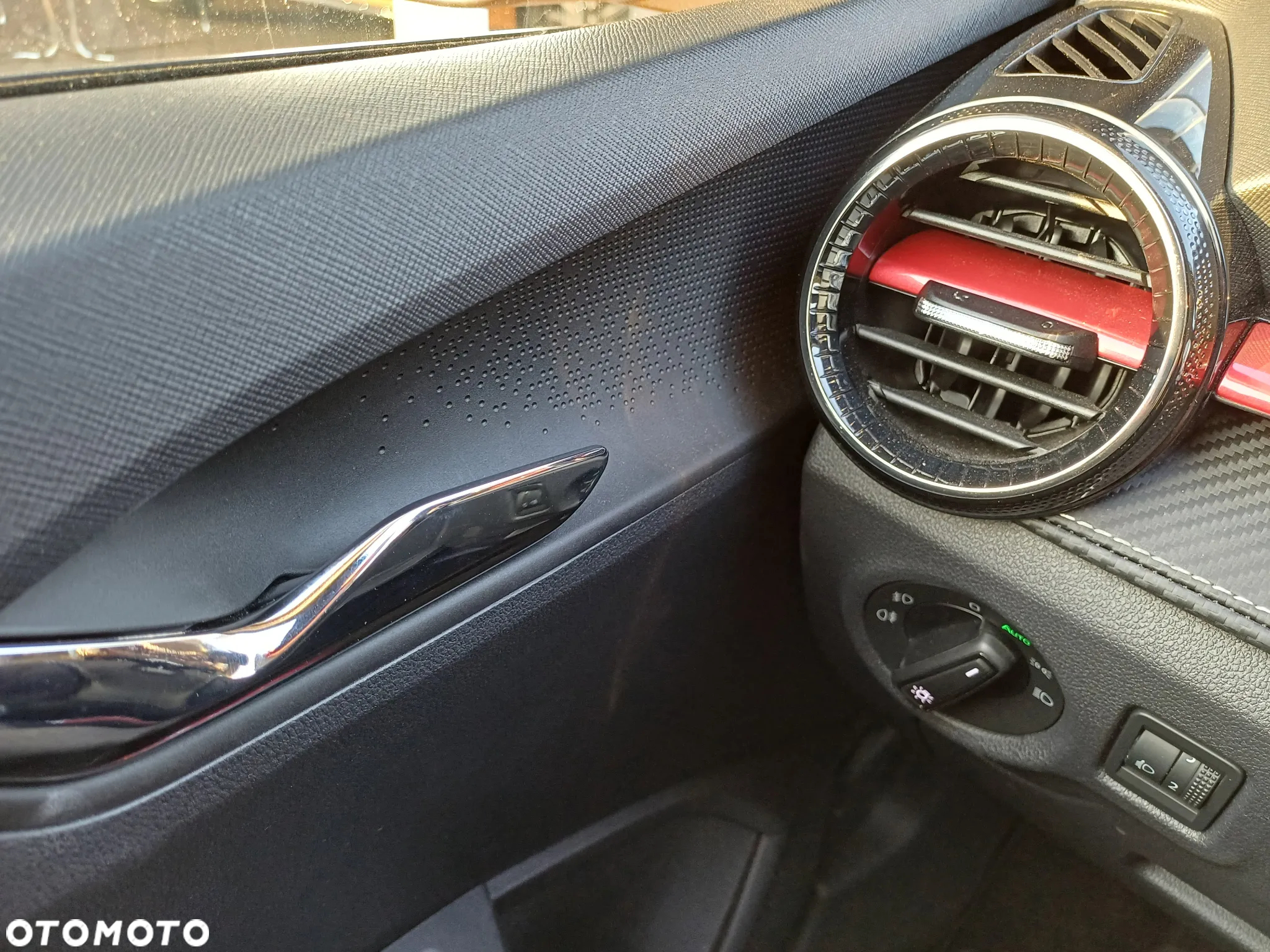 Skoda Fabia 1.0 TSI Monte Carlo - 12