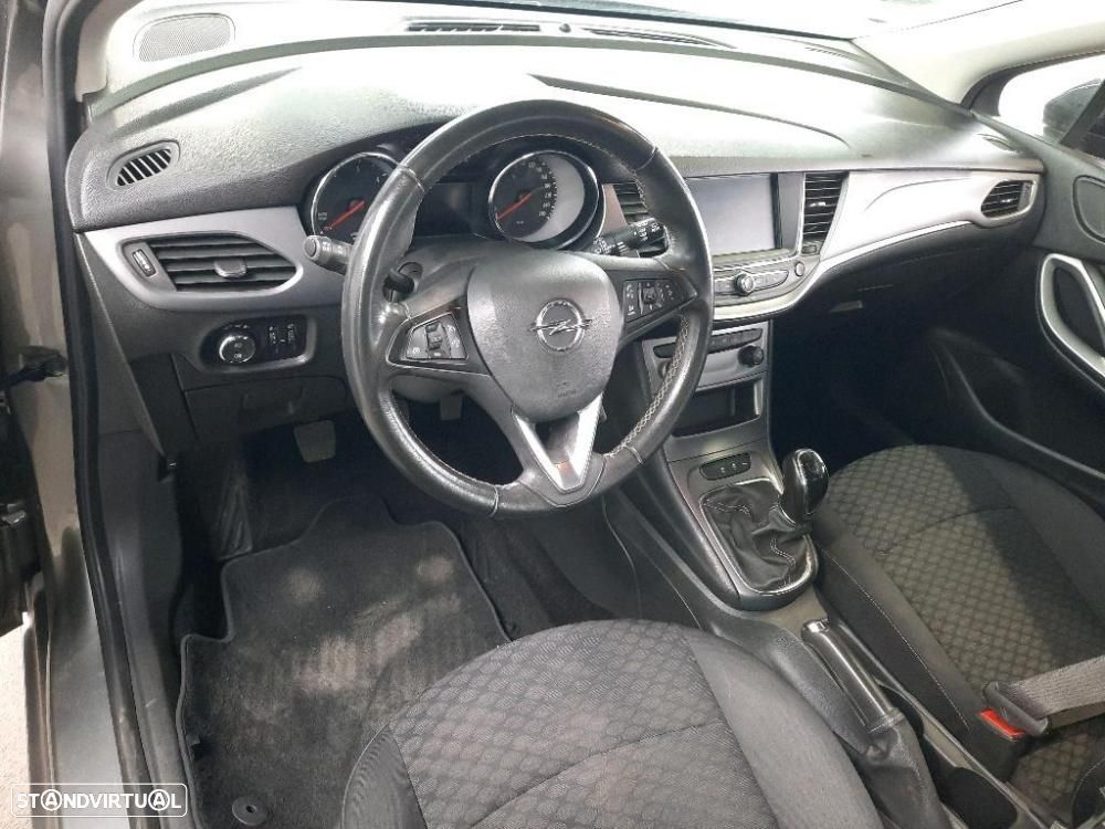 Opel Astra Sports Tourer 1.5 D Business Edition S/S - 4