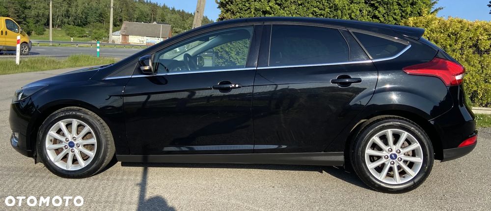 Ford Focus 1.0 EcoBoost Titanium - 3