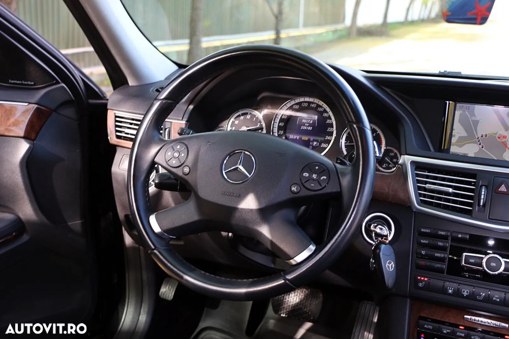 Mercedes-Benz E 250 CDI 4MATIC 7G-TRONIC Elegance - 20