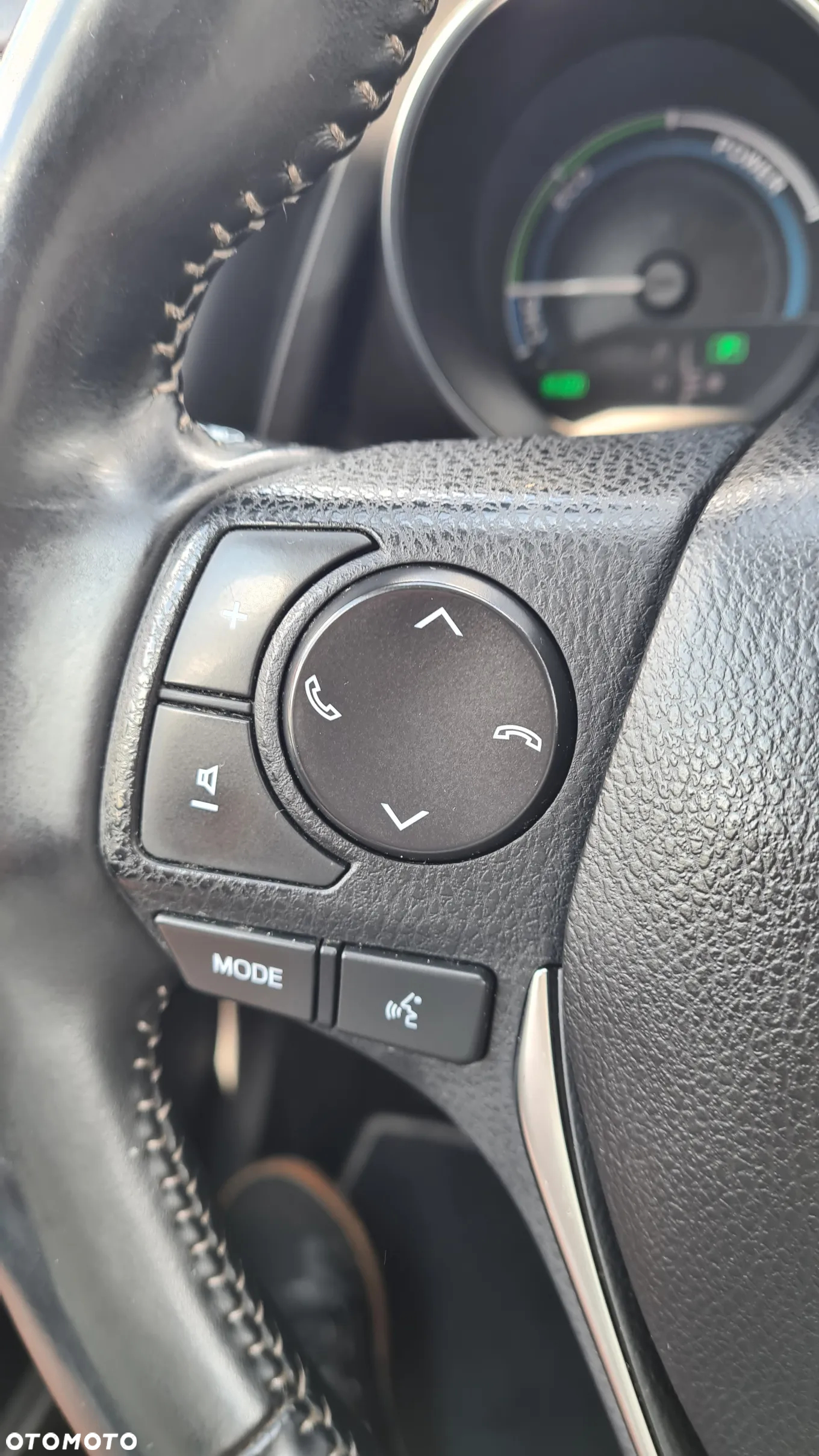 Toyota Auris - 13