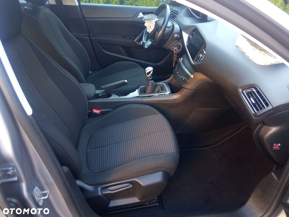 Peugeot 308 1.5 BlueHDi Business Line S&S - 19
