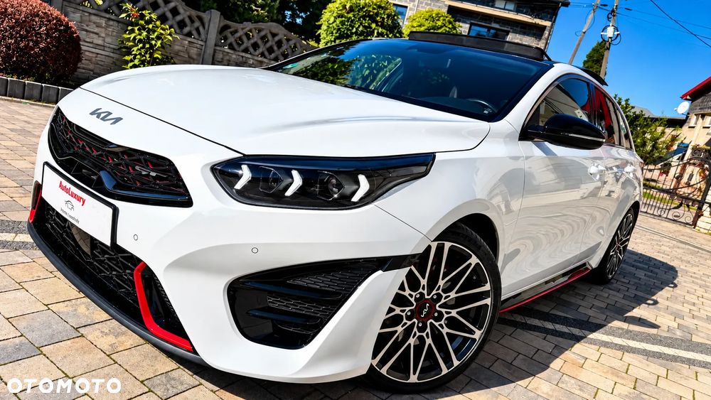 Kia Procee'd