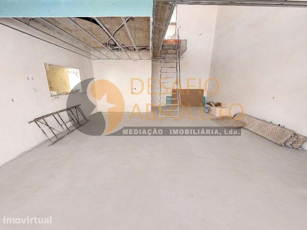 Moradia em Banda T3 + 1, Piscina - Lagoa de Albufeira, Sesimbra - Grande imagem: 4/34