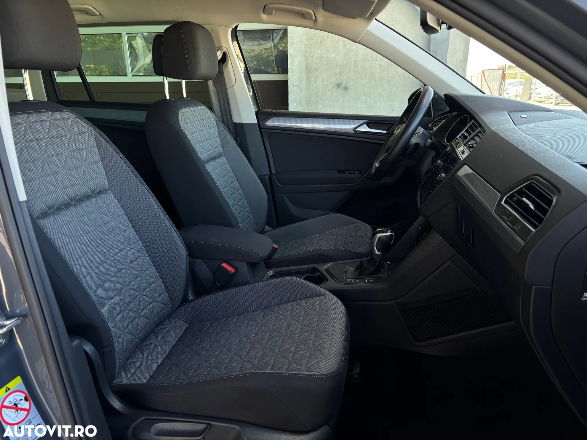 Volkswagen Tiguan 2.0 TDI DPF DSG Comfortline - 25