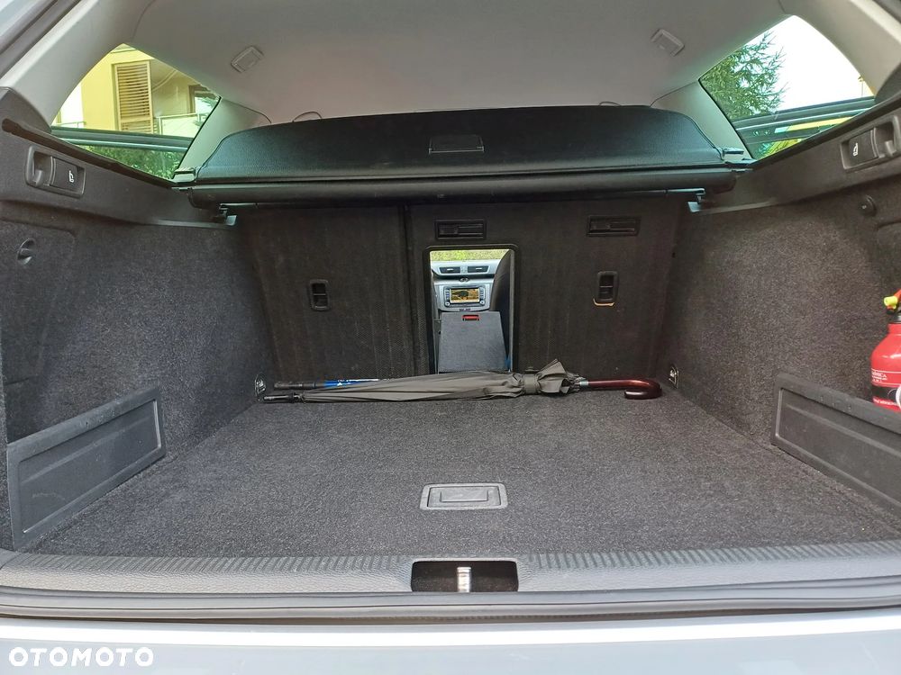 Volkswagen Passat 2.0 TDI Comfortline DSG - 19