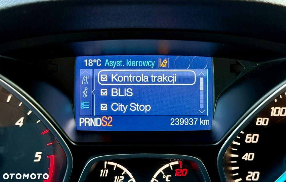 Ford Kuga 2.0 TDCi 4x4 Individual - 26