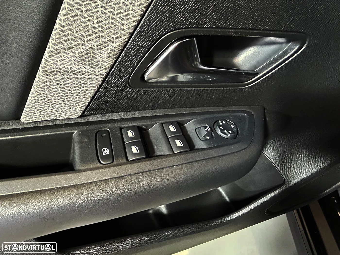 Citroën C4 1.2 PureTech Plus - 19