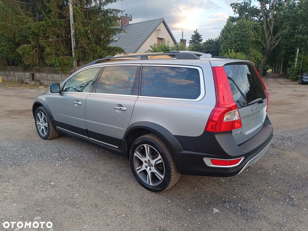 Volvo XC 70 T6 AWD Geartronic Momentum - 8