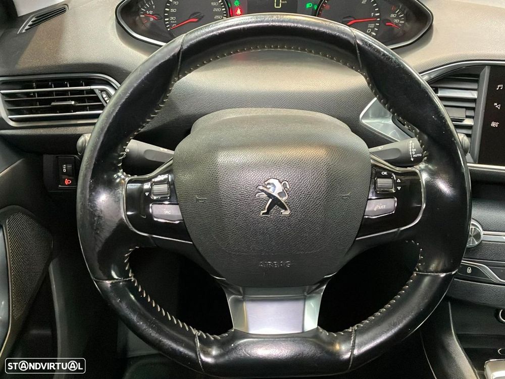 Peugeot 308 SW - 11