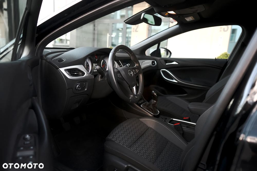 Opel Astra 1.2 T GS S&S - 28