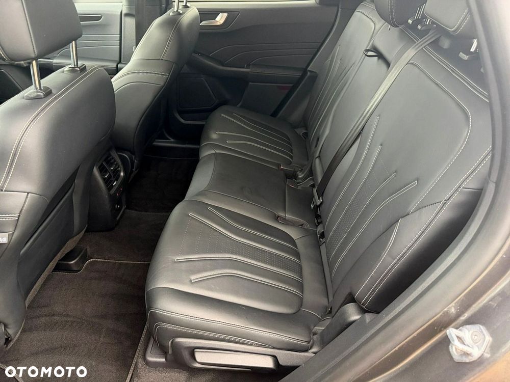 Ford Kuga - 23