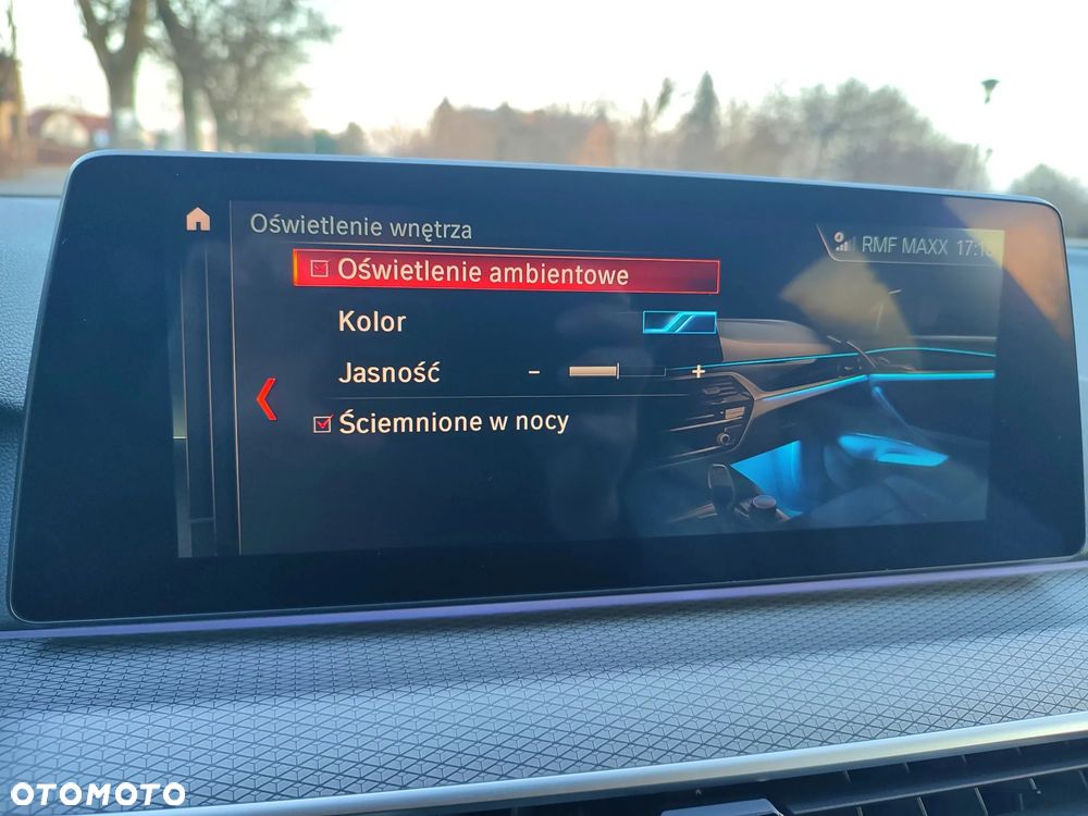 BMW Seria 5 530e iPerformance M Sport sport - 30