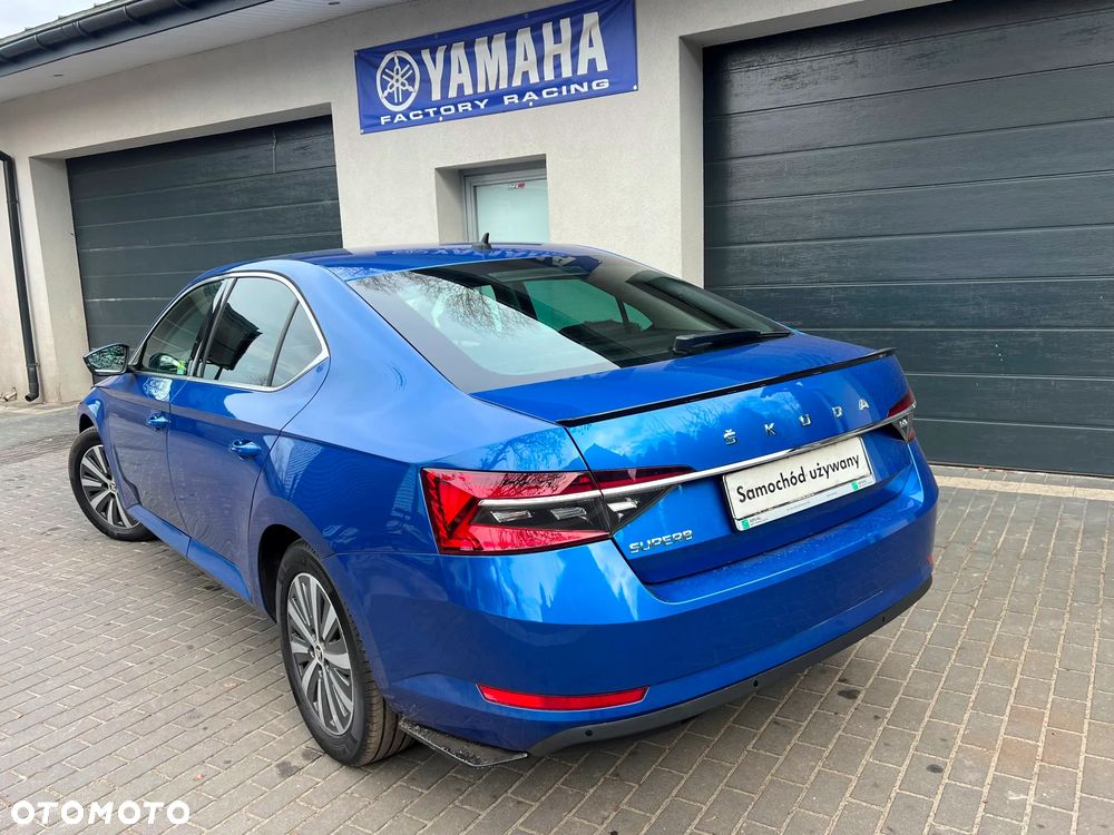 Skoda Superb 2.0 TDI SCR Style DSG - 6