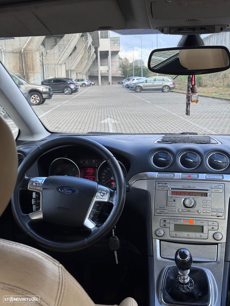 Ford S-Max - 4