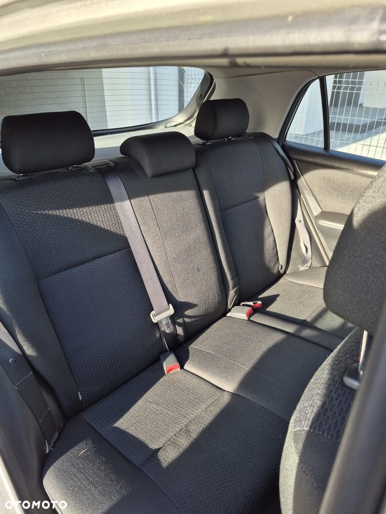 Toyota Corolla 1.6 VVT-i Terra - 14